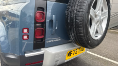 Land Rover Defender 3.0 D250 SE 110 5dr Auto Diesel Estate